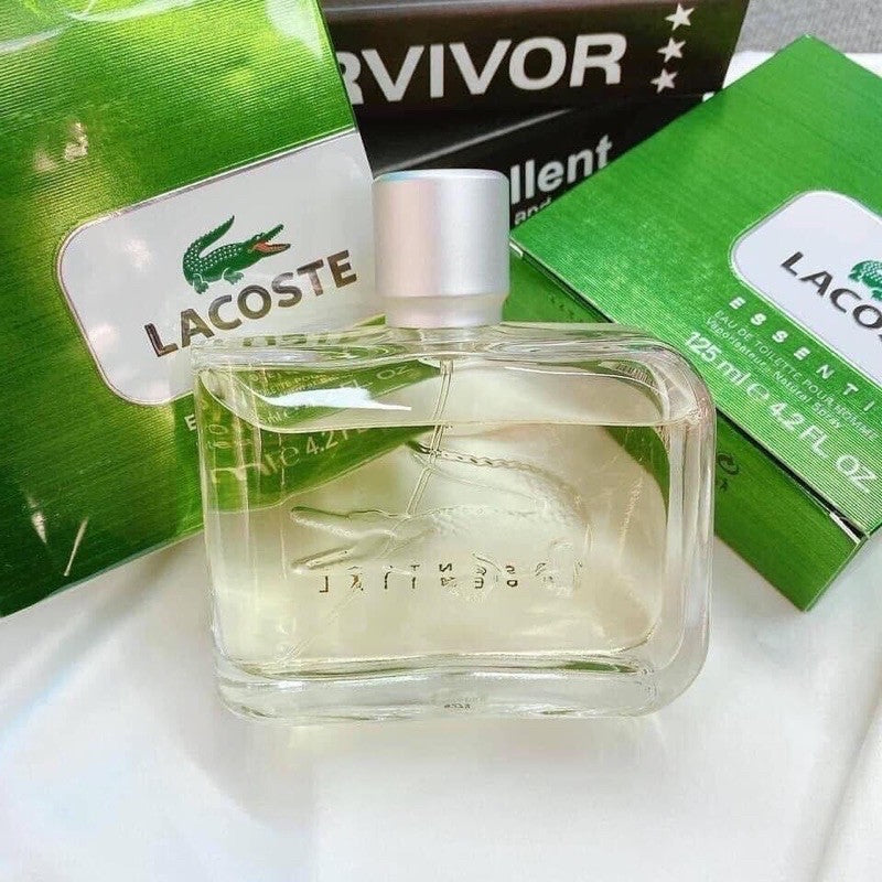 Lacoste Essential