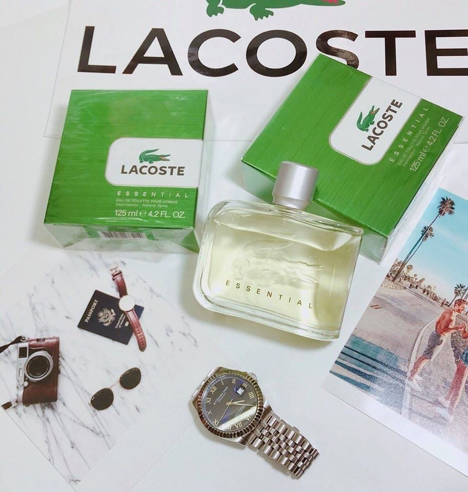 Lacoste Essential